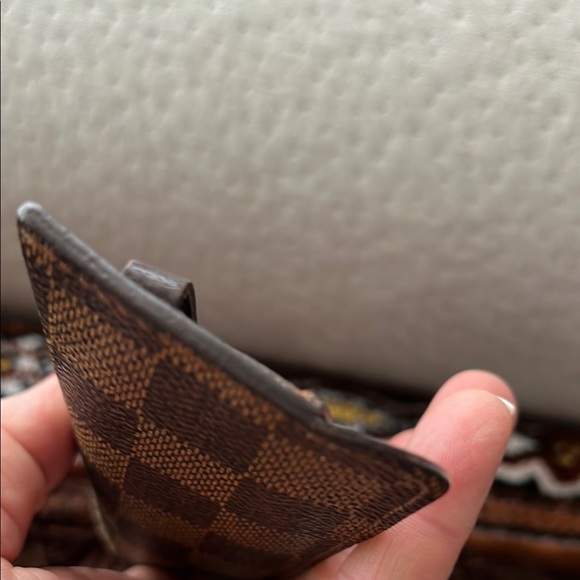 Louis Vuitton Brown Key Holder - Picture 12 of 15